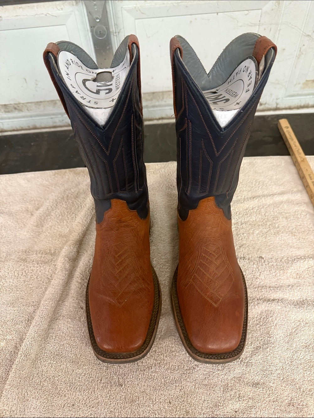 Men's Two-Tone Brown & Black Western Boots - Classic Cowboy Styling
